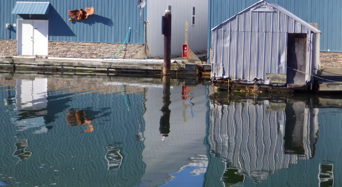 Genoa Bay Boathouses